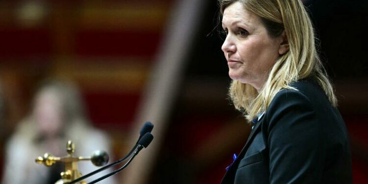 Yaël Braun-Pivet dénonce les projets de 49-3 du NFP