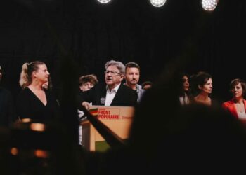 à gauche, Jean-Luc Mélenchon ramène la tension sur ses cas personnels – Libération