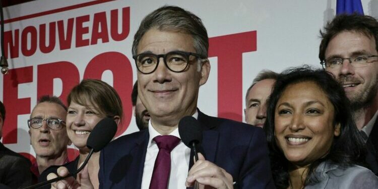 comment le Parti socialiste, porté par le succès du Nouveau Front populaire, parvient à peser à nouveau sur l'échiquier politique