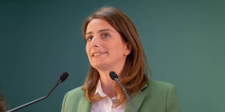 la « colère » de Marine Tondelier, « écœurée » par l’enlisement à gauche