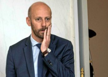 le Nouveau Front populaire majoritaire à Paris