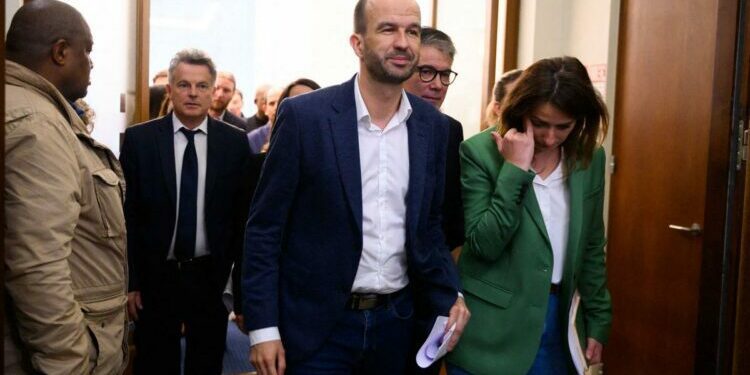 le bras de fer se poursuit entre Insoumis et socialistes