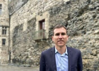 le candidat du Nouveau Front populaire se désiste à Vitré