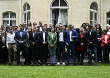une surprise et un pari réussi pour le Nouveau Front populaire qui devient la première force politique du pays